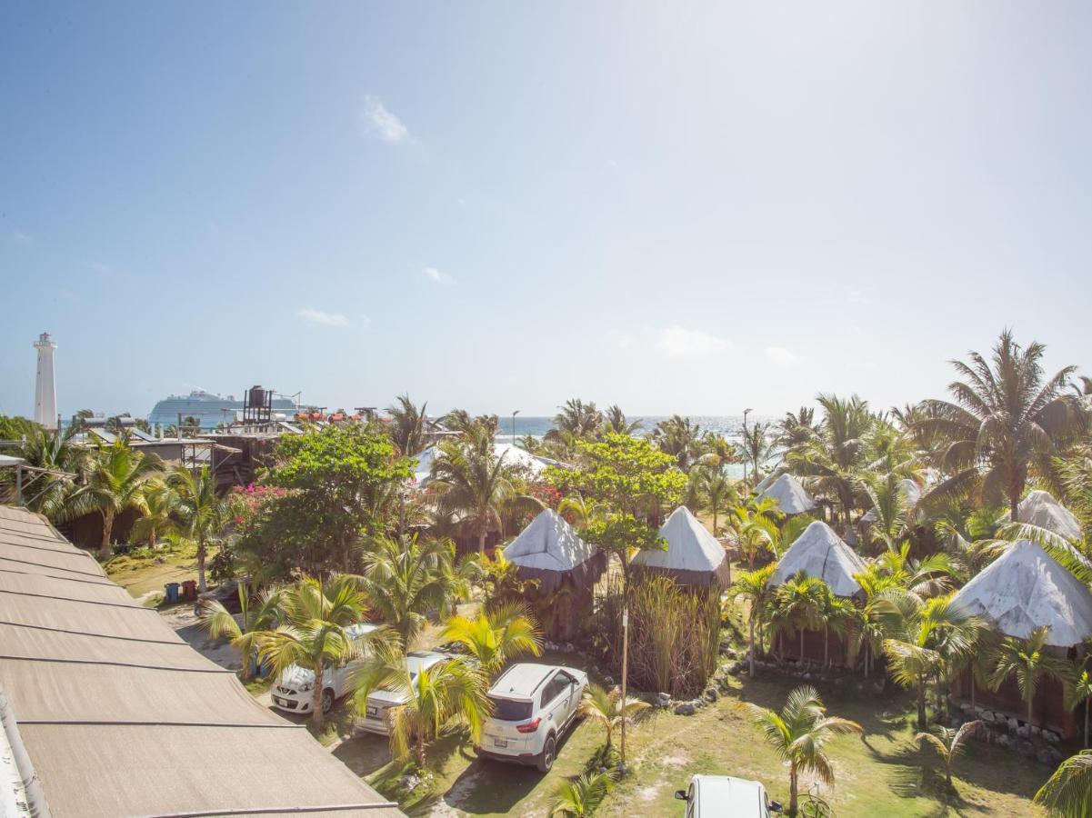 Oyo Blue Kay Mahahual Hotel Exterior photo
